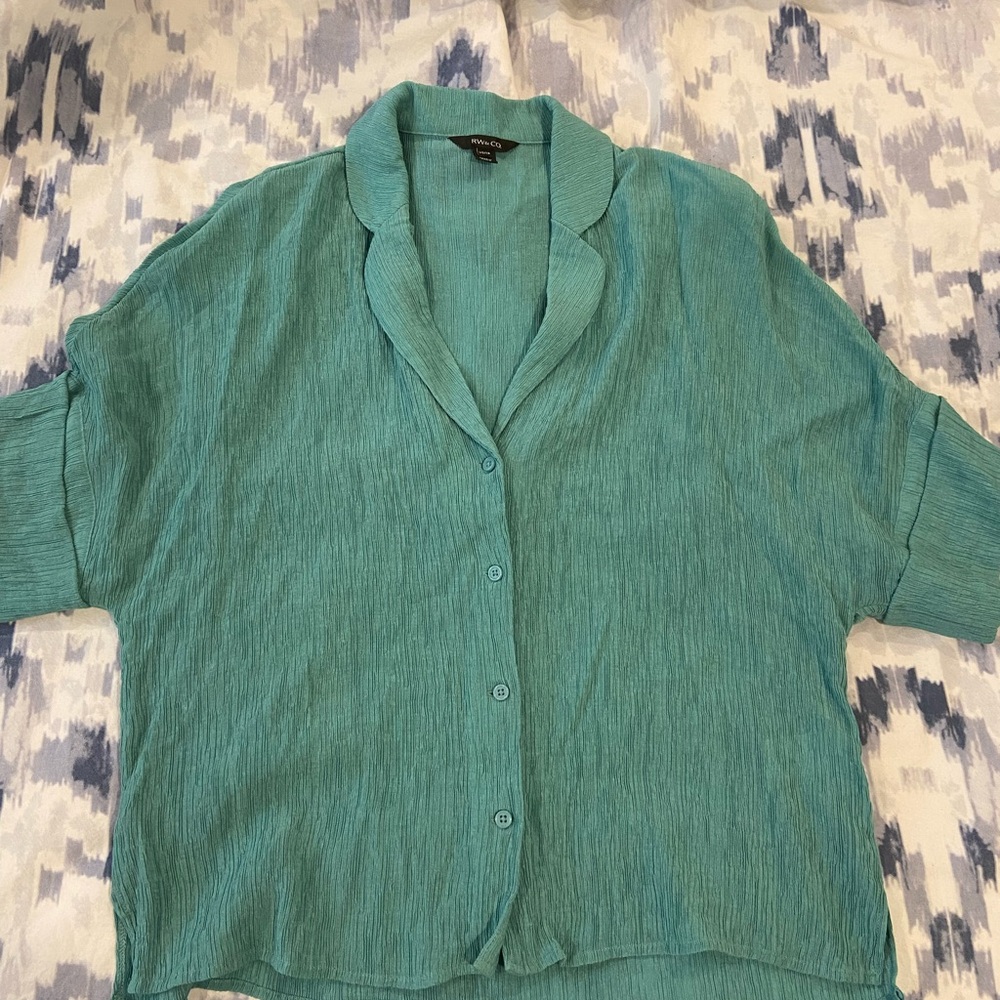 Cute Retro inspired RW&CO. Teal Button-Up Women's Top